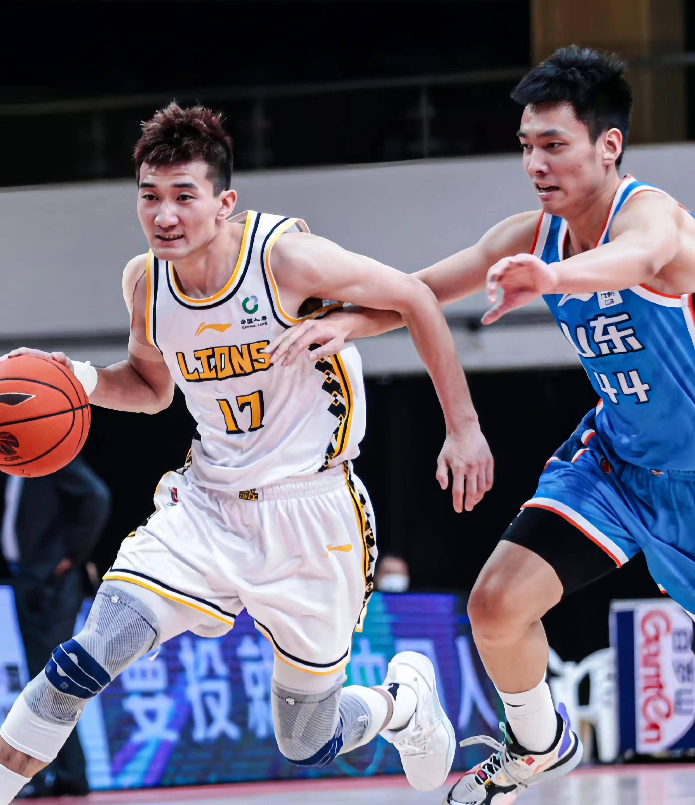 证明了他对 证明了他对